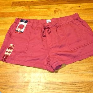 NWT GAP shorts with drawstring